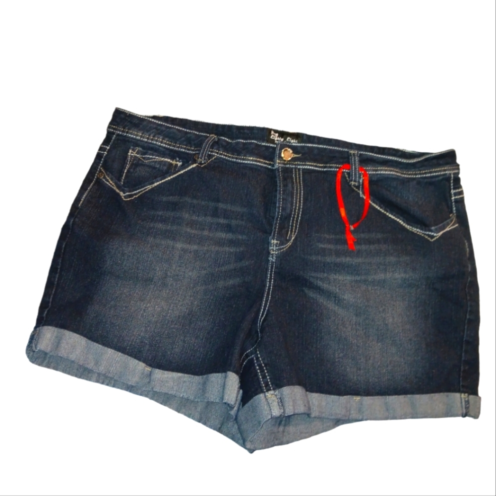 Eighty Eight Women's Jean Shorts Size 24